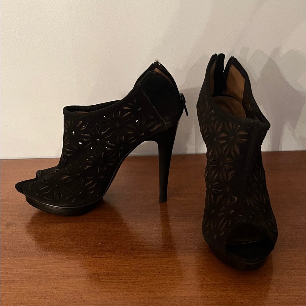 Elegant Black Peep-Toe 4.5” Heels